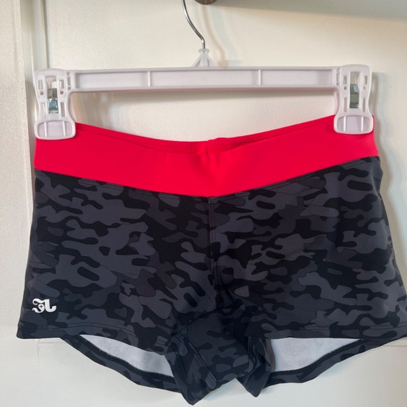 Bundle of 3 Jo+Jax Dance "Shorties" - size Adult XS (like child XL) - Picture 10 of 13